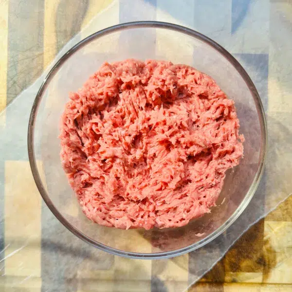 16698Heritage Ground Chicken